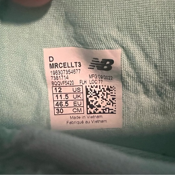 New Balance FuelCell SuperComp Elite v3
size 12 - Picture 5 of 5